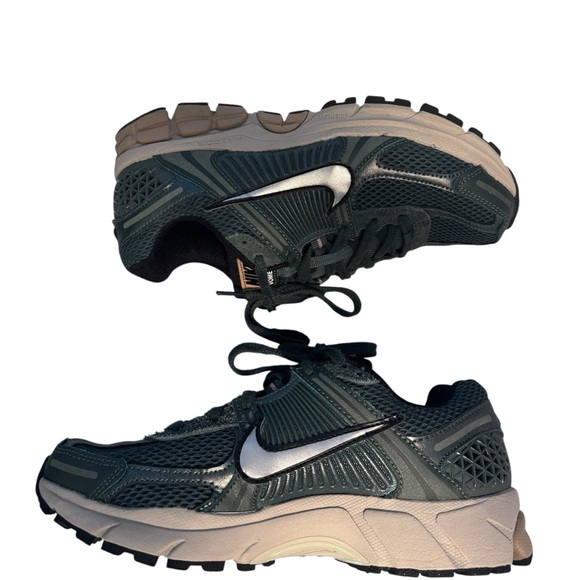 Nike Vomero 5 Vintage Green - Picture 4 of 6